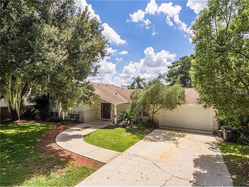 1st image of 290 Lake Lulu Dr