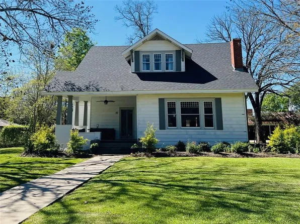 221 W Waddil St, Marksville, LA 71351