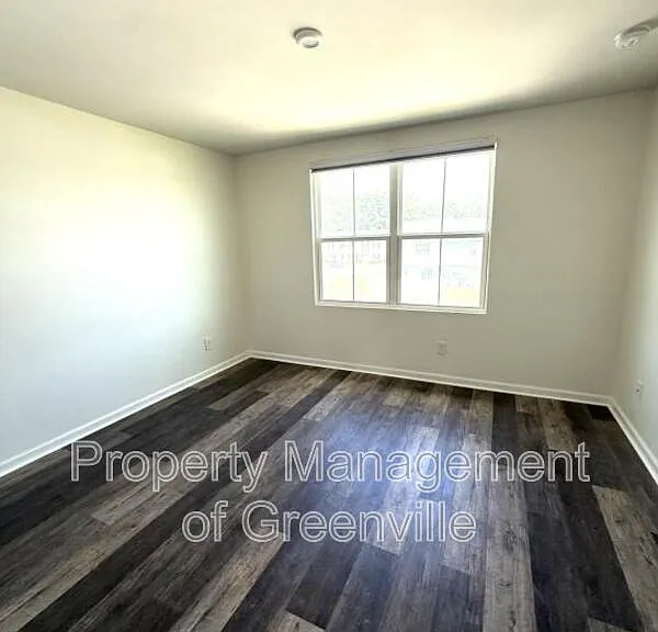 103 Fernside Ct — Photo 11
