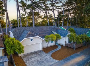 204 Ridge Rd, Pacific Grove, CA 93950