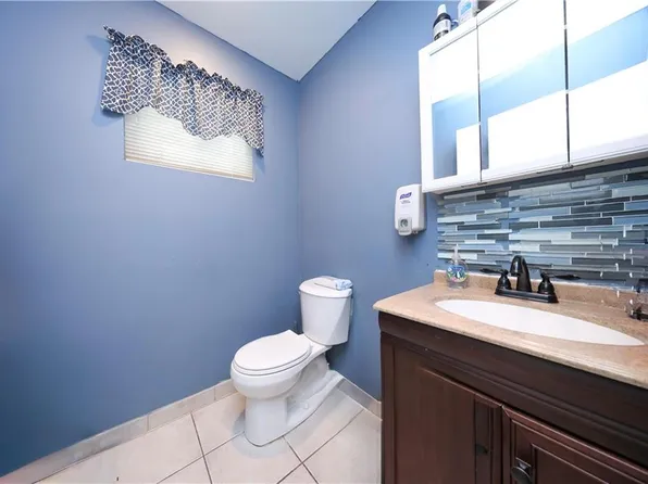 20a Buel Avenue image 11 of 30