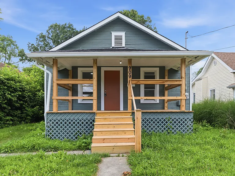 909 Indiana Ave — Photo 17