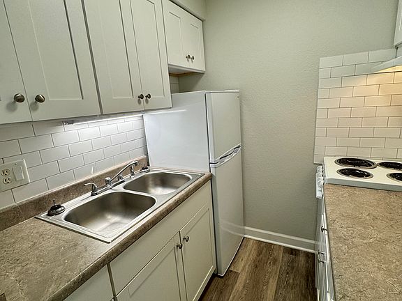 3rd image of 702 S Aspen St #23