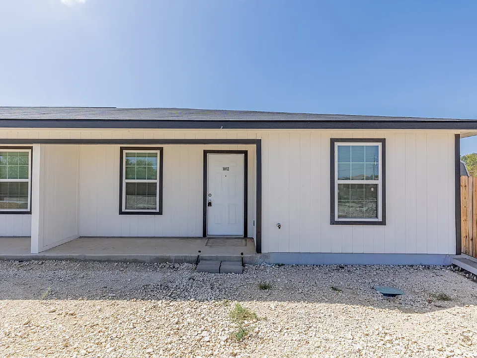 1012 County Road 4516