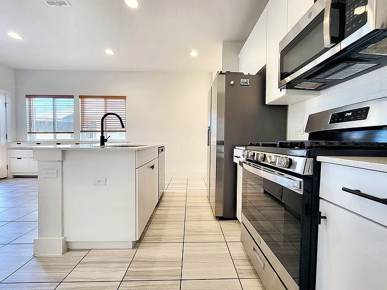 130 Furlong Dr #81 — Photo 5