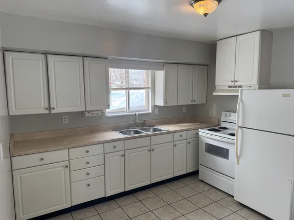 760 Dowdell Ave, Xenia, OH 45385