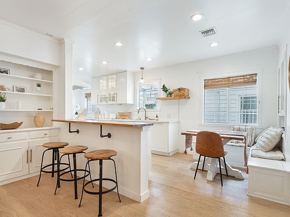 5th image of 4607 Willowcrest Ave