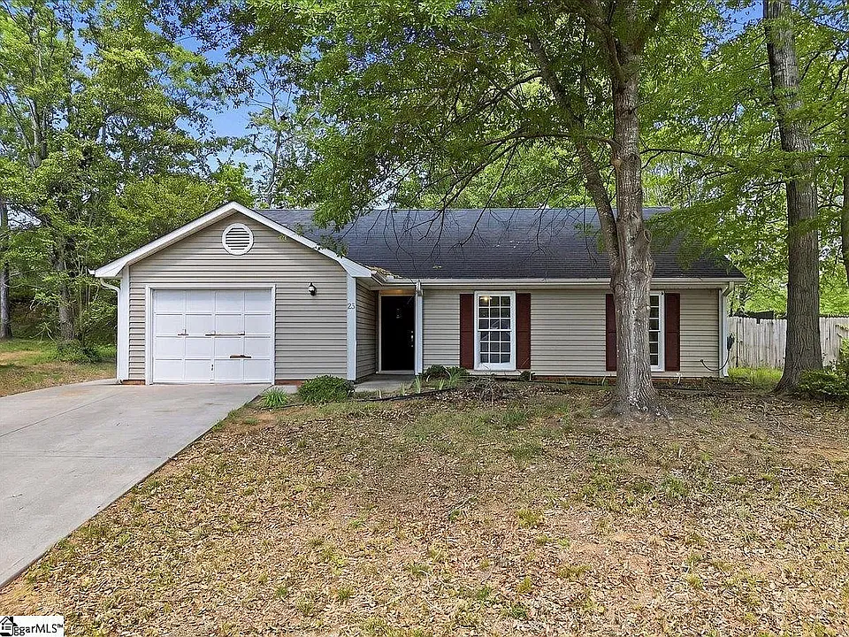 23 Chinaberry Ln