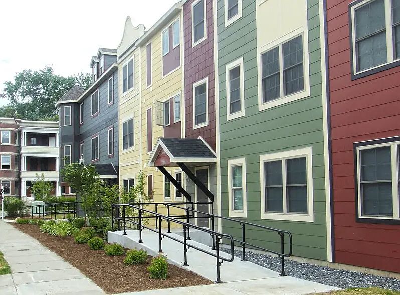 1st image of 140 Bradford St #6656