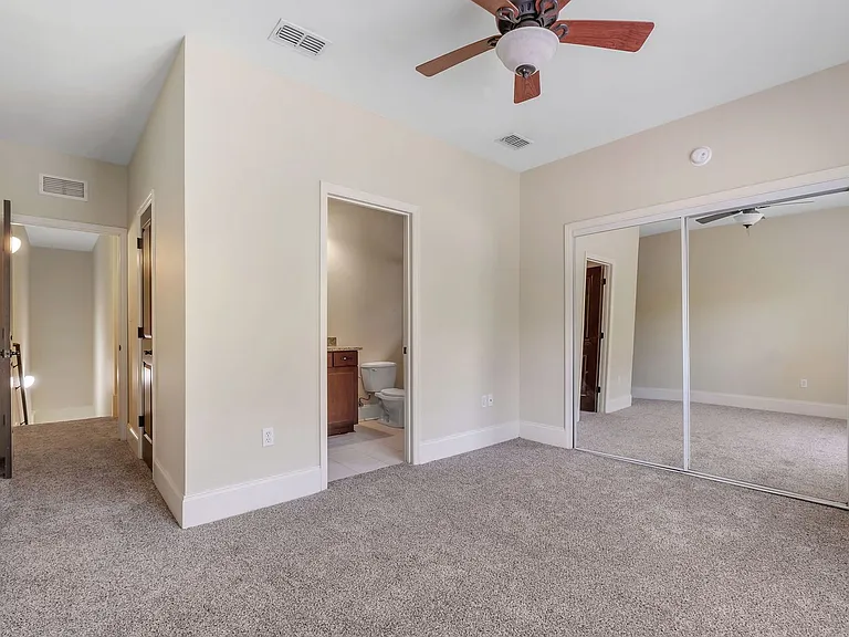 380 E Bradford Rd — Photo 16