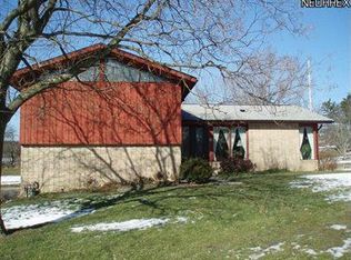 20 Carriage Sq, Aurora, OH 44202