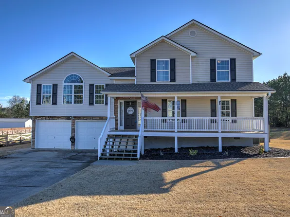 15 Clover Dr, Euharlee, GA 30145