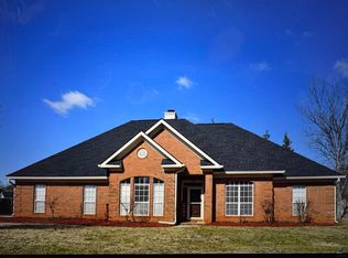 206 Rhett Ct, Warner Robins, GA 31088