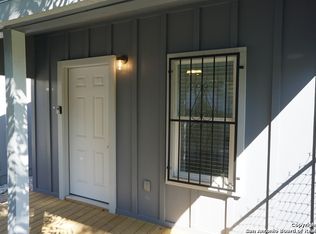 109 Beso Ln, San Antonio, TX 78207