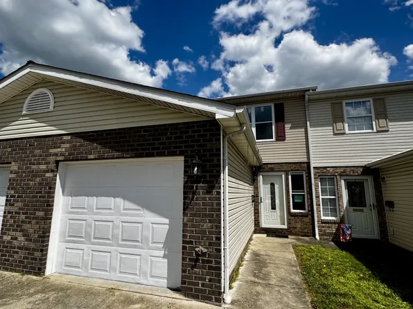 923 4th Ave #1, Saint Albans, WV 25177