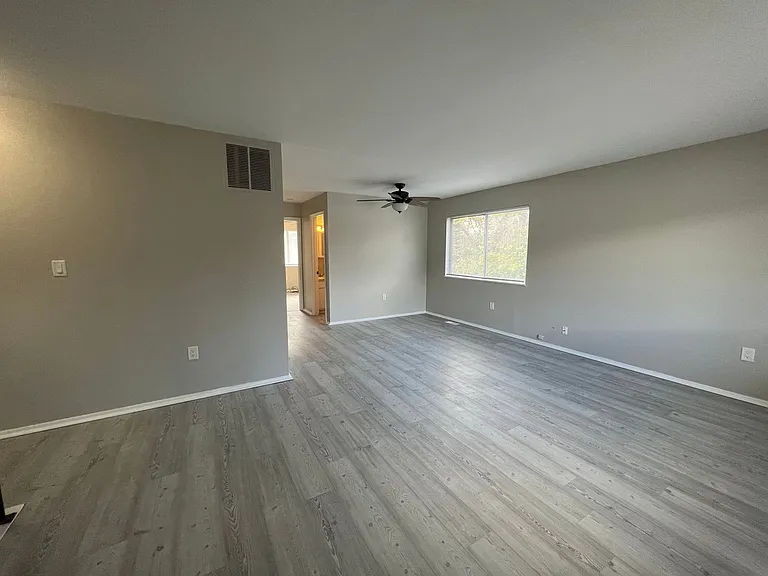 3535-3537 Golden Meadows Ct — Photo 9