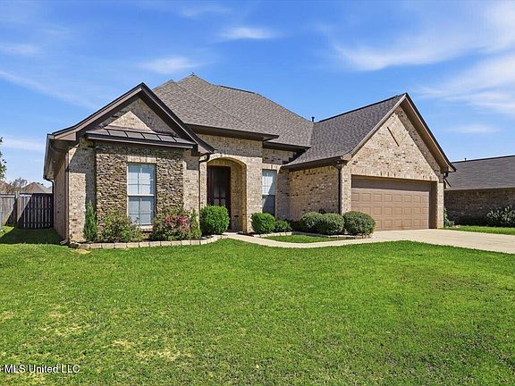 2nd image of 131 Greenfield Ridge Dr