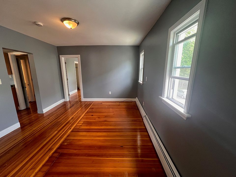 1st image of 124 Westwood Ave #2