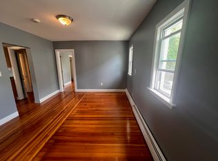 124 Westwood Ave #2, East Longmeadow, MA 01028