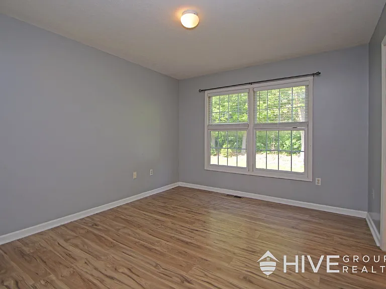 235 Quail Run Dr — Photo 8