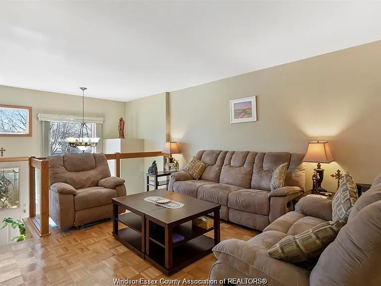4221 Stagecoach Ave — Photo 5