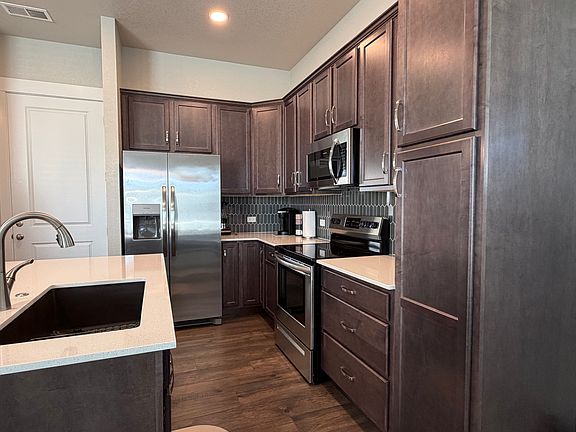 Kitchen work space