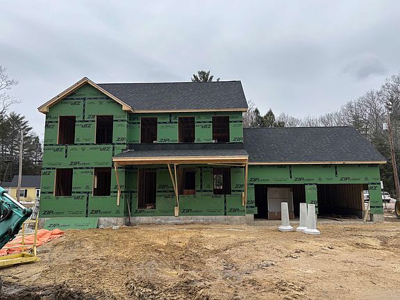 3rd image of 105 Sewalls Falls Road