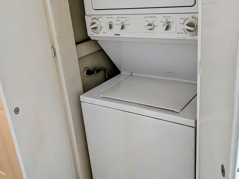 3881 Groton St — Photo 18