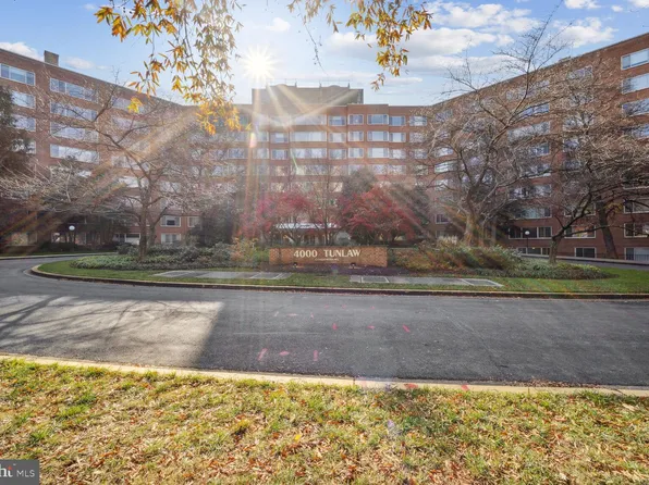 4000 Tunlaw Rd NW APT 631, Washington, DC 20007