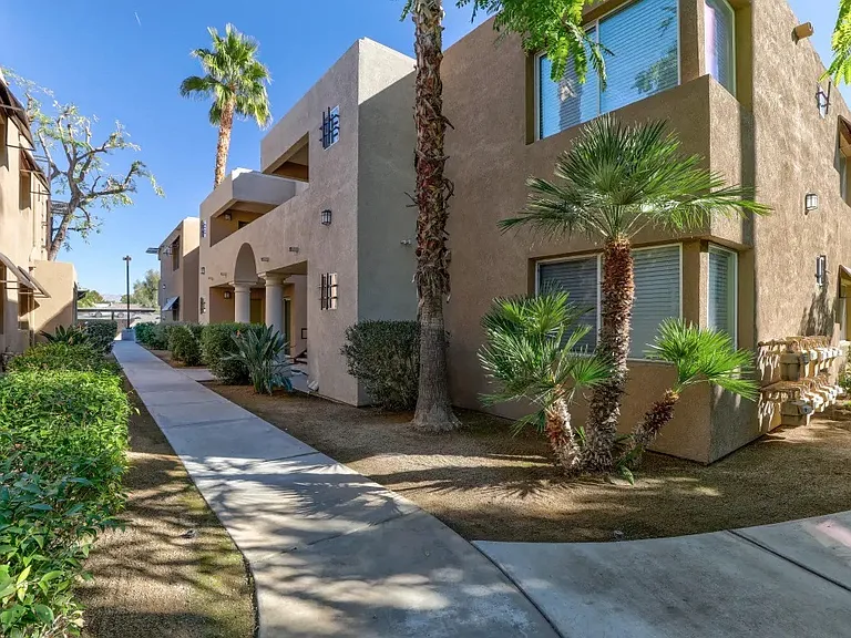 Villa Boutique Apartment Homes — Photo 5