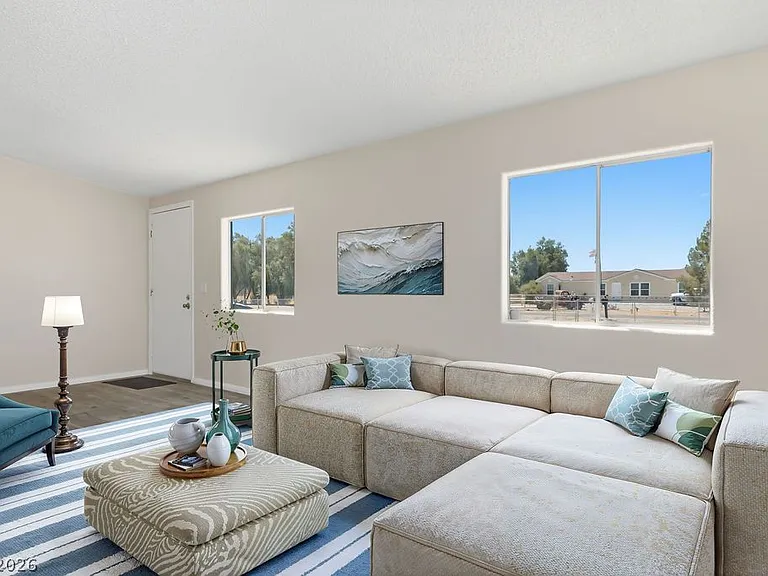4550 W Horn Rd — Photo 4