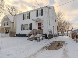 817 9th St S, Fargo, ND