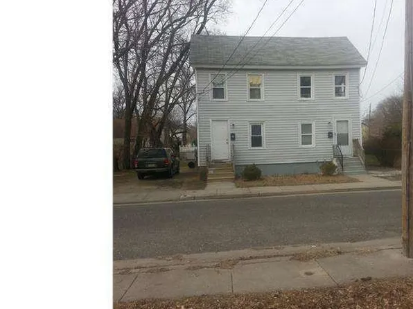 107-109 W Buck St, Paulsboro, NJ 08066