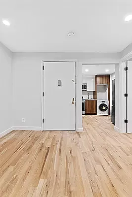 Rented by REAL New York | media 16