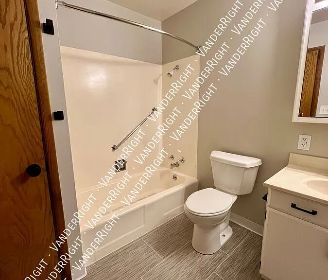 Carriage Hills Apartments — Photo 43