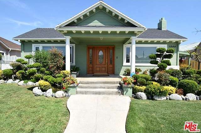 1st image of 1044 Westchester Pl