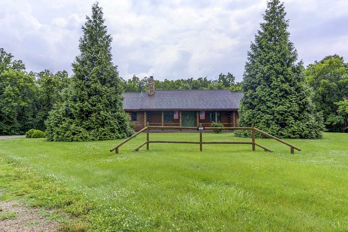 21652 Hideaway Estates Rd, Petersburg, IL 62675 Zillow