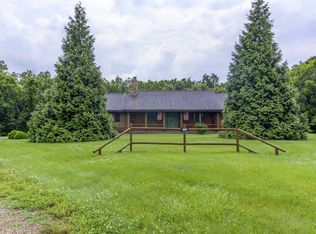 21652 Hideaway Estates Rd, Petersburg, IL 62675