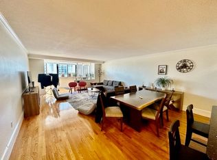 2 Hawthorne Pl APT 12J, Boston, MA 02114