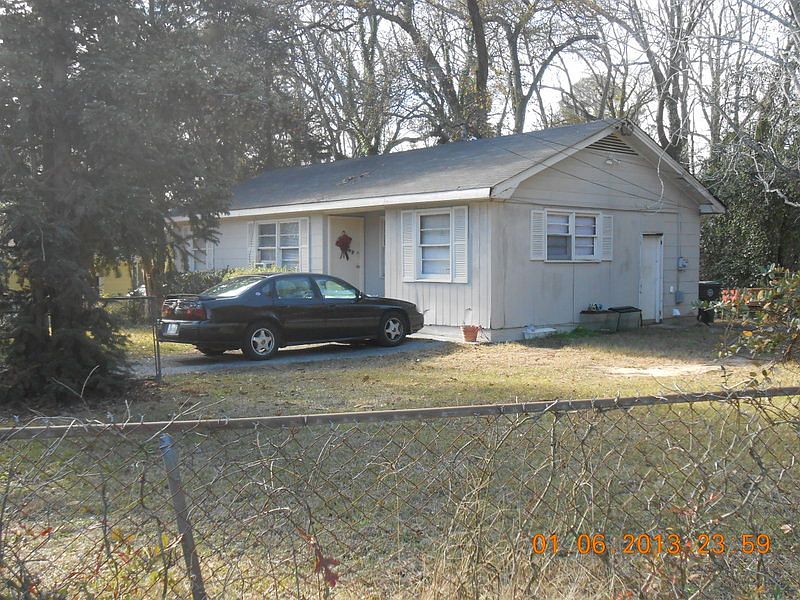 1st image of 3454 Charleston Cir