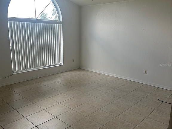 4th image of 3909 SW 161st Loop