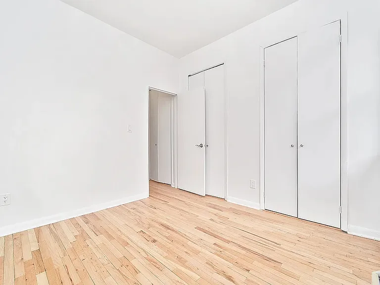 217 E 25th St #3-A — Photo 5