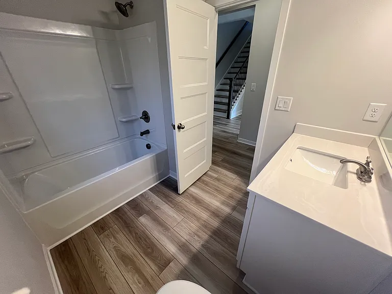 150 Rose Lake Ct — Photo 26