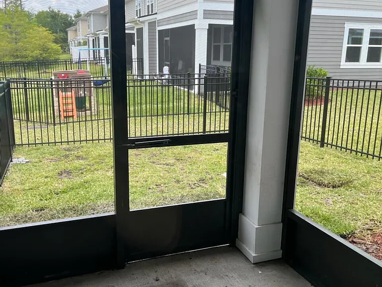 142 Castro Ct — Photo 31
