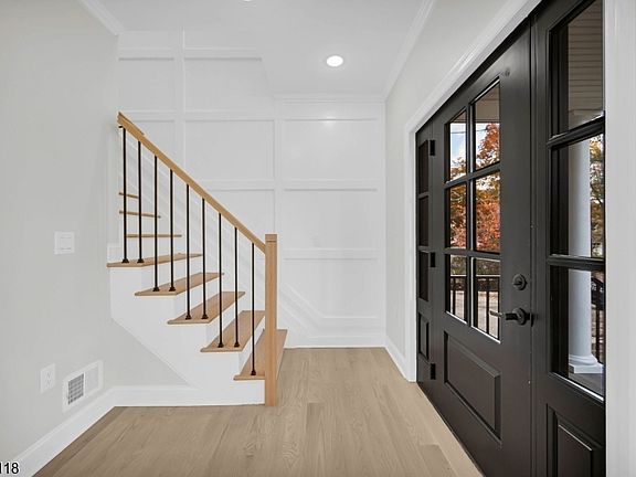 2nd image of 85 Kings Rd