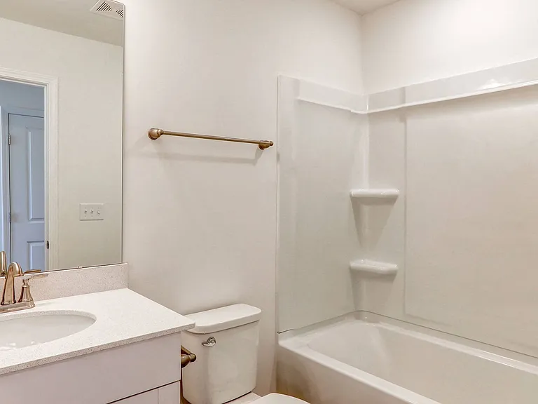 Highland Townhomes — Photo 10