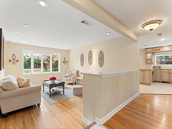4th image of 774 Pescadero Dr