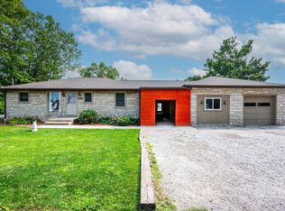 13532 3rd St, Grabill, IN 46741