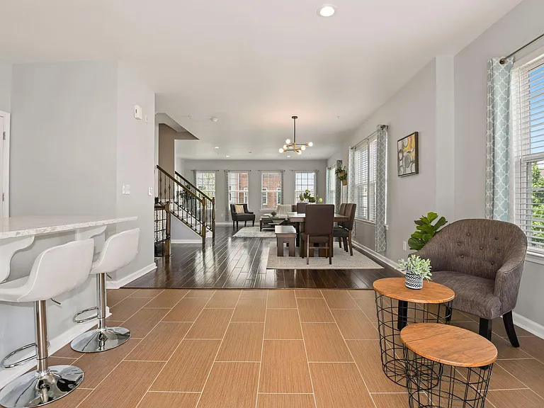 44 Truman Dr — Photo 18