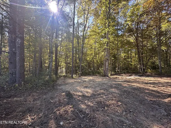 186 Cave Branch Rd, Allardt, TN 38504